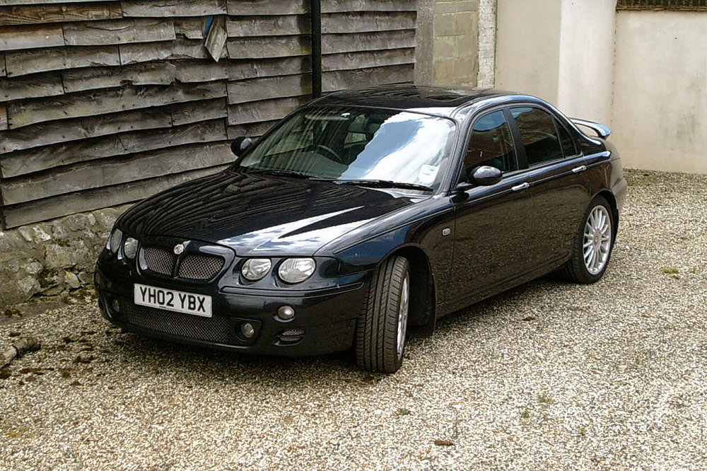 MG ZT